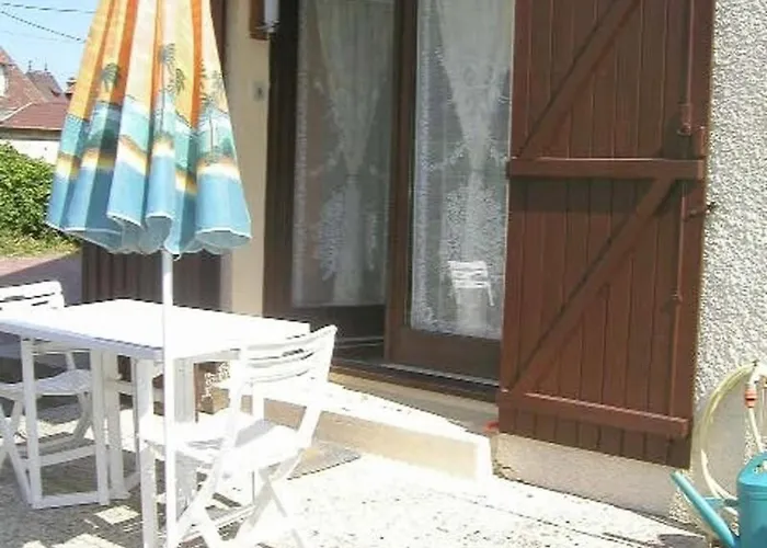 Jardin 3 Pieces A 80m De La Avec Parking Privatif - Fr-1-712-98 Apartman